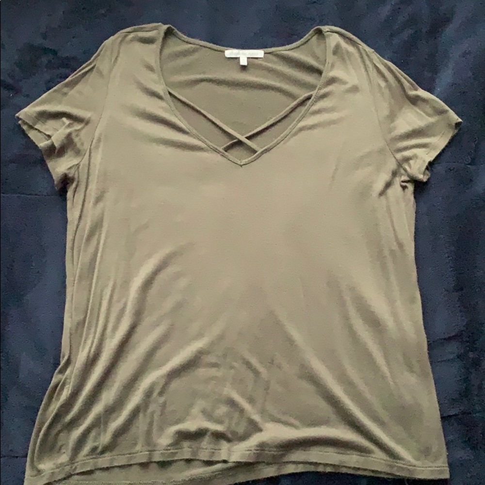 Criss-cross T-Shirt
